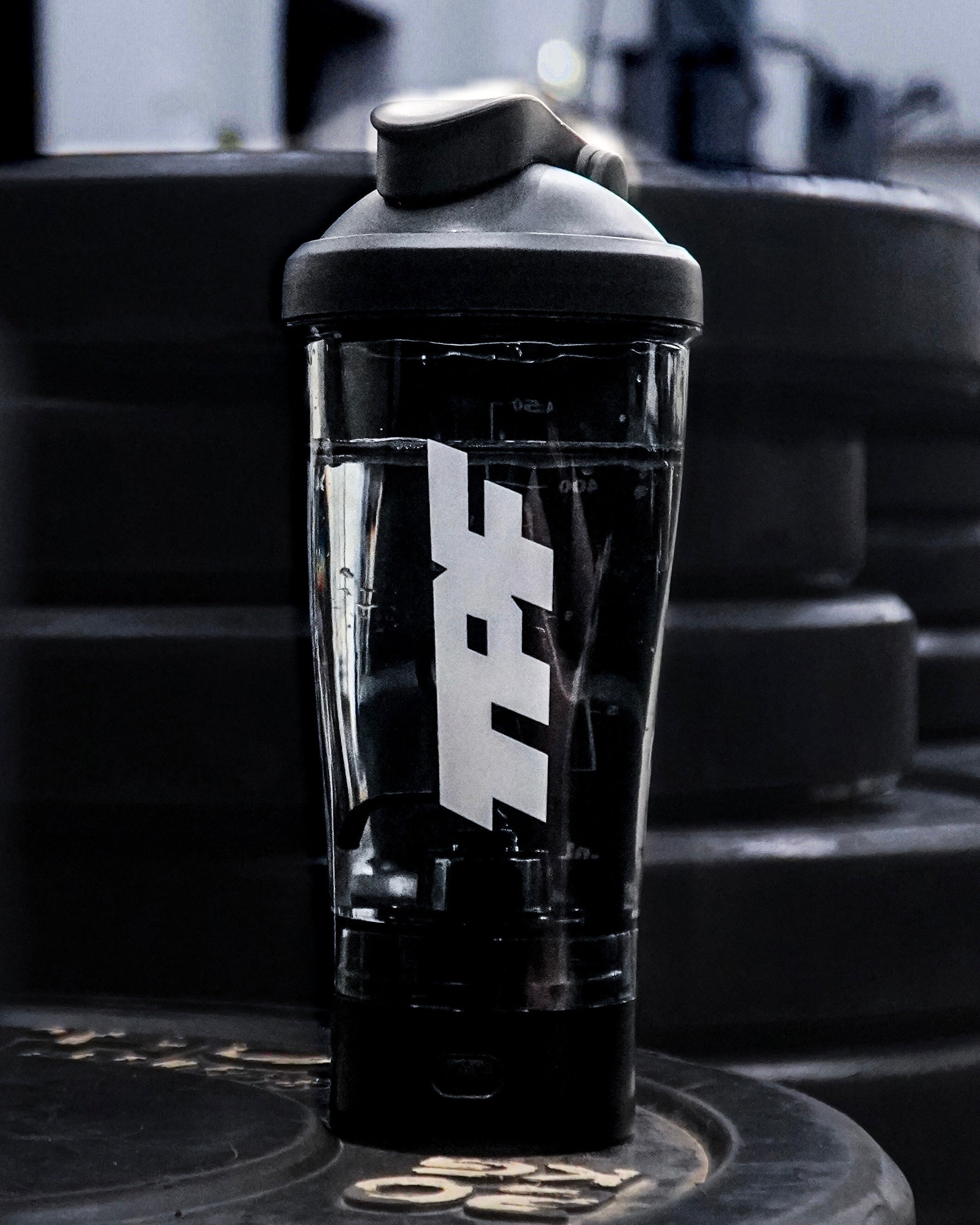 THE PERFECT SHAKER