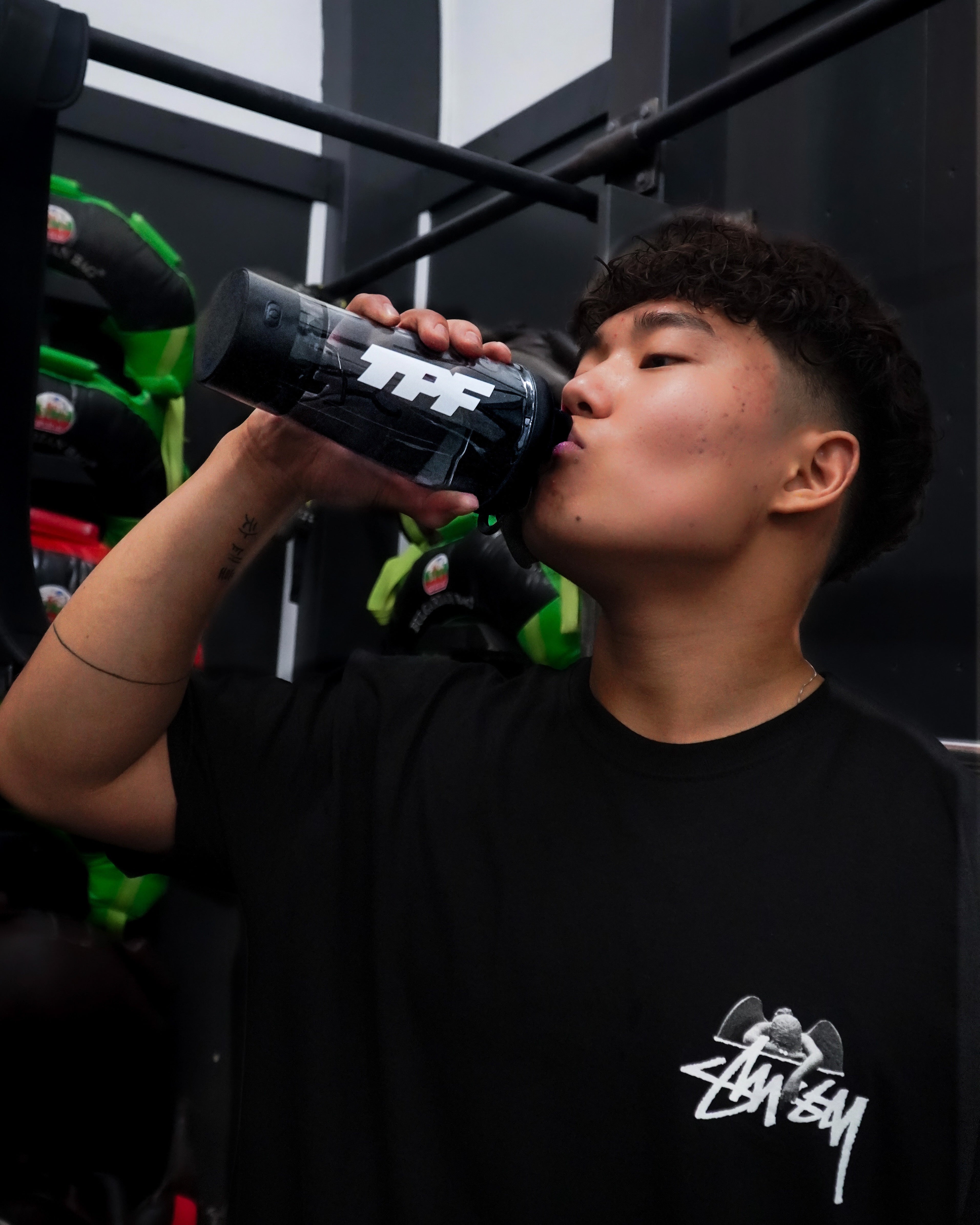 THE PERFECT SHAKER